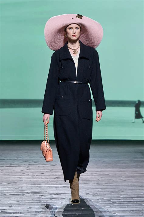 cappotto cammello chanel|20 cappotti statement che sono di tendenza .